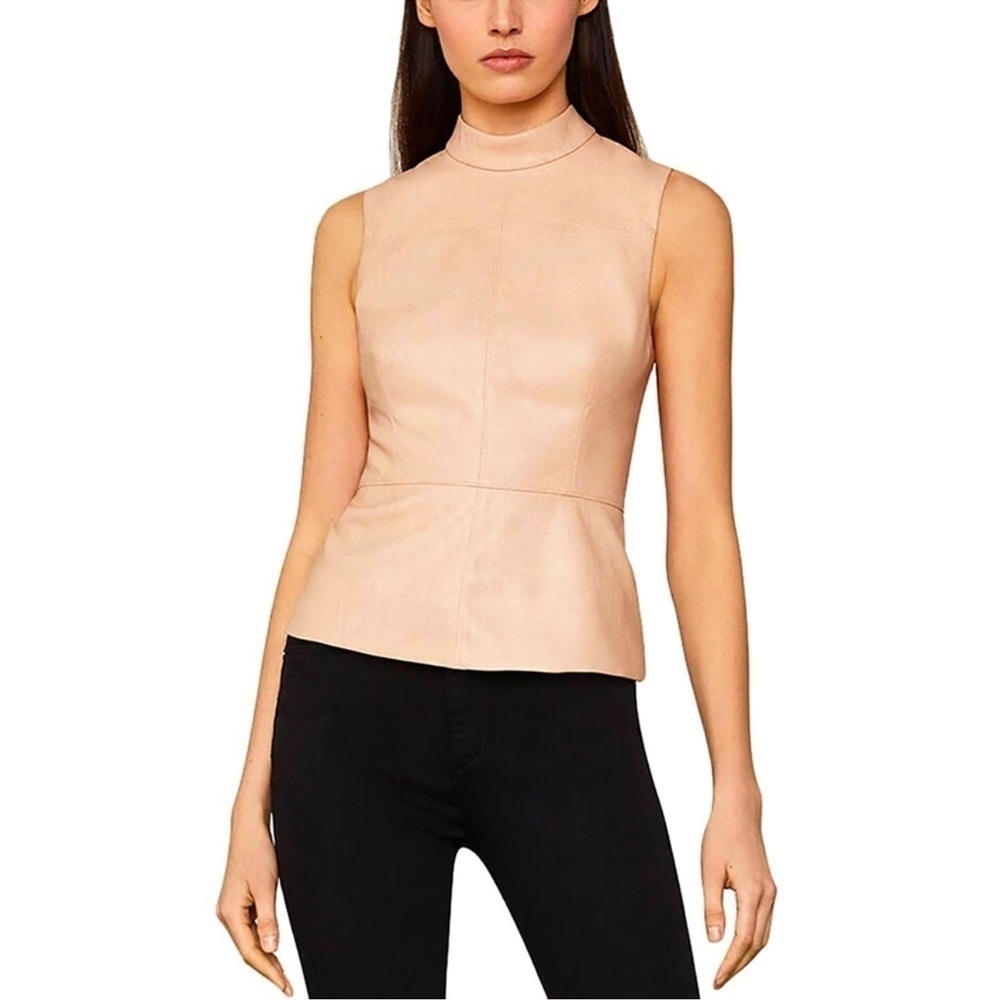 🆕 BCBGMAXAZRIA Faux Leather Peplum
Top size 06
